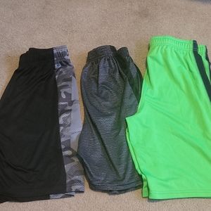3 pairs of boys shorts used but in good condition size 10-12, 14-16, 14